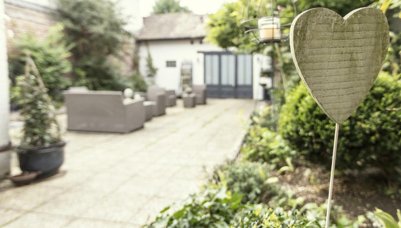 Aux Petits Bonheurs Hotel La Gorgue Kültér fotó